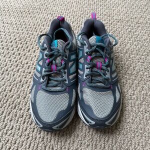 New Balance Gray and Pink Athletic Shoes